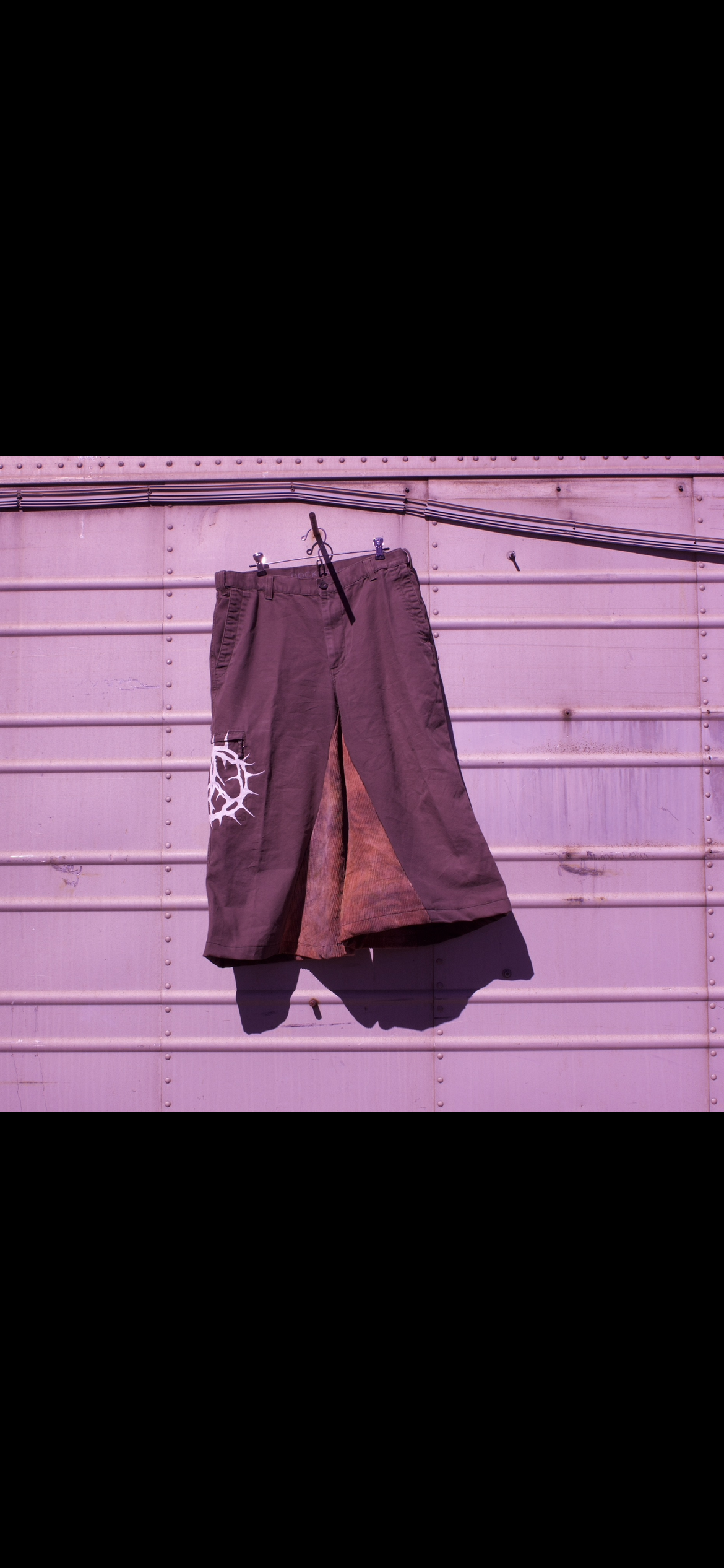 Peace comes from the thorns in life. (Capris/pants)